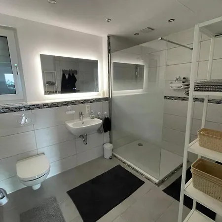 Apartament Lindenallee 20 *
