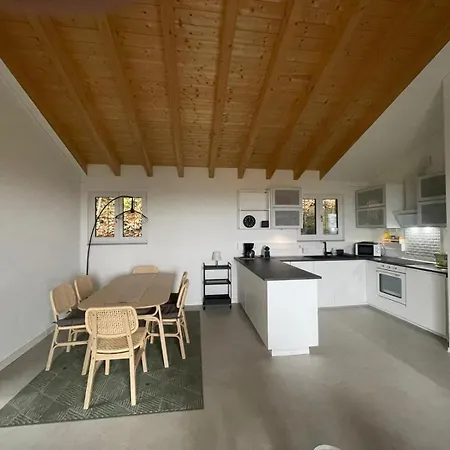 Lindenallee 20 *